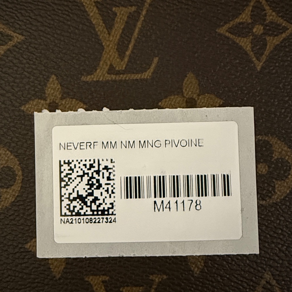 Louis Vuitton Brown and Tan Monogram Clutch - Picture 3 of 5